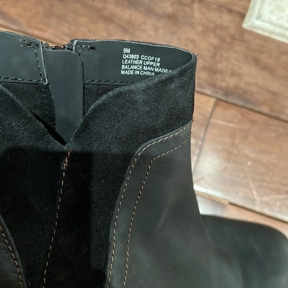 KORKS | Black Leather Heeled Booties NWOT - Picture 6 of 7